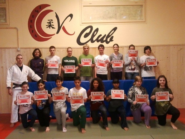 Imperia: terminato il corso di difesa personale per gli studenti della 1a classe del Liceo Artistico