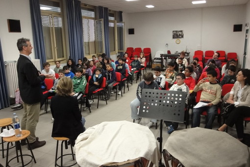 Sanremo: successo per la visita del magistrato Anna Canepa alla scuola G.Pascoli