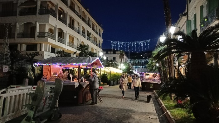 Bordighera, avviso per iniziativa natalizia in Corso Italia: manifestazioni d’interesse entro il 27 novembre