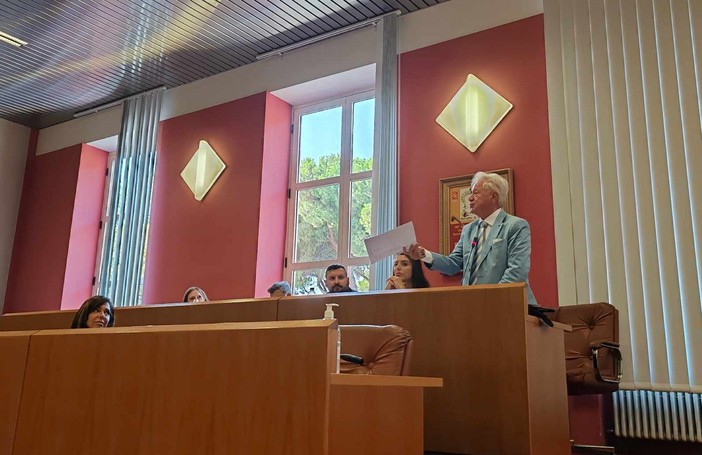 Ventimiglia, maggiore controllo sulle Rsa: passa all'unanimità la mozione di Scullino Ventimiglia, maggiore controllo sulle Rsa: passa all'unanimità la mozione di Scullino