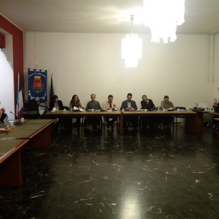 Bordighera: restyling del PalaParco e DUP al centro del primo Consiglio Comunale in streaming Bordighera: restyling del PalaParco e DUP al centro del primo Consiglio Comunale in streaming