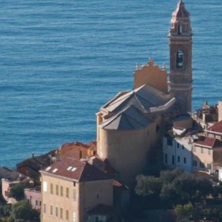 al Festival Internazionale di Musica a Cervo concerto travolgente con il percussionista Simone Rubino al Festival Internazionale di Musica a Cervo concerto travolgente con il percussionista Simone Rubino