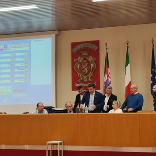 Ventimiglia approva la variazione al bilancio di previsione 2025-2027 e nomina il collegio dei revisori dei conti