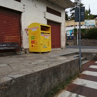 San Bartolomeo al Mare, posizionato cassonetto per la raccolta degli abiti usati