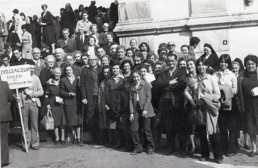 Dolceacqua: per tutto il mese di giugno, il Visionarium ogni mercoledì sera ricorda Don Nanni Dolceacqua: per tutto il mese di giugno, il Visionarium ogni mercoledì sera ricorda Don Nanni