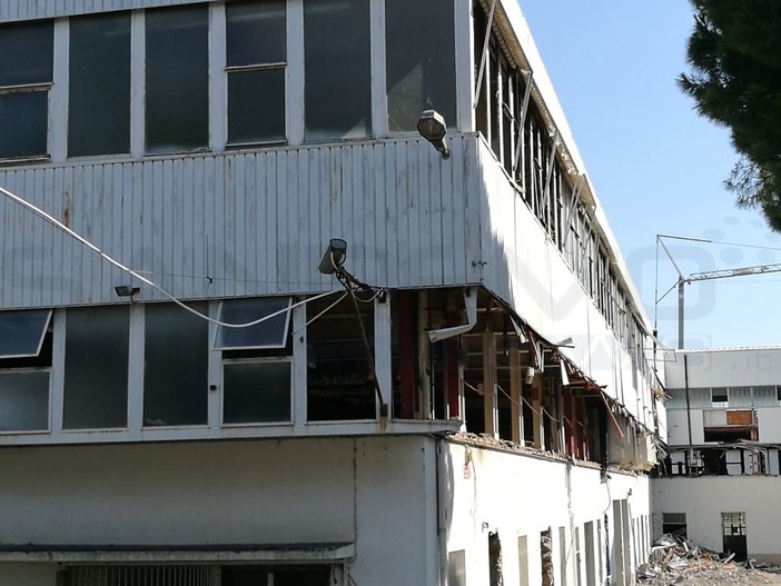 Vallecrosia: la prossima settimana chiusura di via Roma per consentire la conclusione dei lavori alla ex Fassi Vallecrosia: la prossima settimana chiusura di via Roma per consentire la conclusione dei lavori alla ex Fassi
