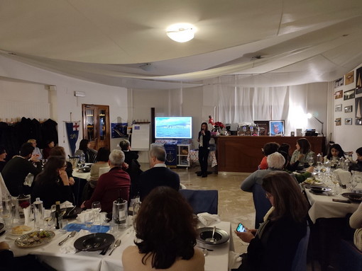 Sanremo: successo di pubblico per l'incontro allo Yacht Club Sanremo con l’associazione 'I Delfini del Ponente'