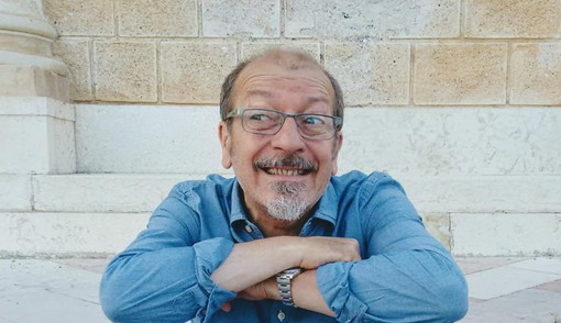 Dario Vergassola ospite della rassegna '25 Note' presso la sede del Club Tenco a Sanremo Dario Vergassola ospite della rassegna '25 Note' presso la sede del Club Tenco a Sanremo