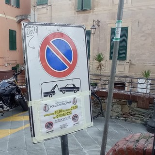 Imperia, Parasio off limits per il banchetto della prefettura: lamentele e proteste Imperia, Parasio off limits per il banchetto della prefettura: lamentele e proteste