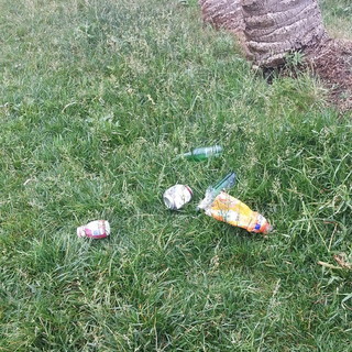 Sanremo: degrado e sporcizia a Pian di Nave, la segnalazione con foto di un lettore