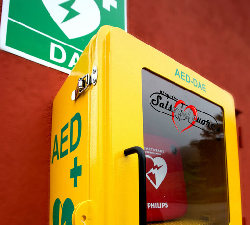 Bordighera: donazione di tre defibrillatori alla città, il ringraziamento di Sindaco e Assessore Bordighera: donazione di tre defibrillatori alla città, il ringraziamento di Sindaco e Assessore