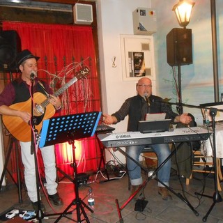 Sanremo: sabato sera all'insegna della musica live al Puerto Escondido con il Duo Zemin Sanremo: sabato sera all'insegna della musica live al Puerto Escondido con il Duo Zemin