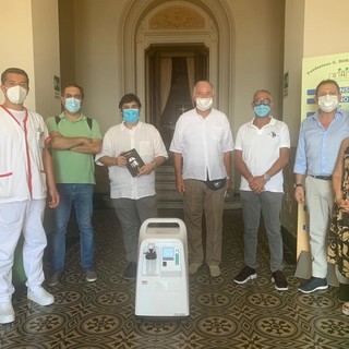 Sanremo: Rotary Club dona concentratore di ossigeno alla Fondazione Borea Massa
