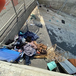 Imperia: griglie rotte e discariche a cielo aperto, un cittadino segnala due magagne della città