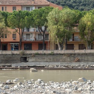 Sversamento reflui fognari nel torrente Argentina a Taggia: il sindaco ha firmato l'ordinanza