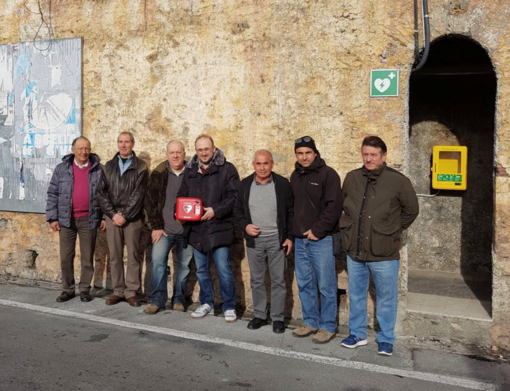 Borgomaro: un defibrillatore per il paesino, la donazione da numerose associazioni della zona