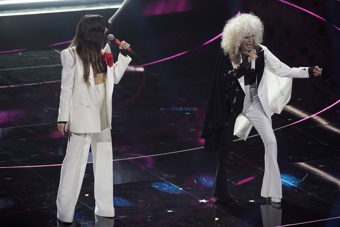 Rettore e Ditonellapiaga: "Non speriamo nel podio, non ce ne frega niente. E' già bellissimo così" Rettore e Ditonellapiaga: "Non speriamo nel podio, non ce ne frega niente. E' già bellissimo così"