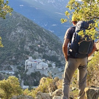 Bordighera, Dario Daniele presenta il suo viaggio nel cuore del Monte Athos: immagini, spiritualità e silenzi millenari