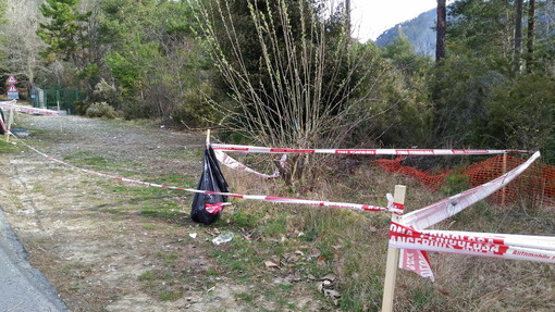 Sanremo: rifiuti di ogni genere lasciati dagli amanti del rally, la viva protesta di una lettrice Sanremo: rifiuti di ogni genere lasciati dagli amanti del rally, la viva protesta di una lettrice