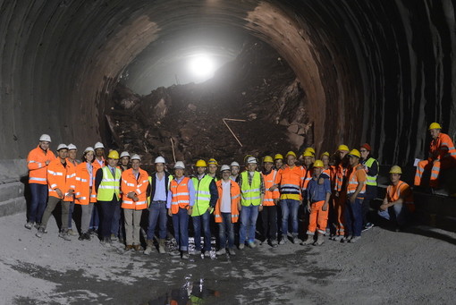 Imperia: svolta nei lavori per il raddoppio ferroviario. Abbattuto il diaframma del tunnel Poggi-San Lorenzo
