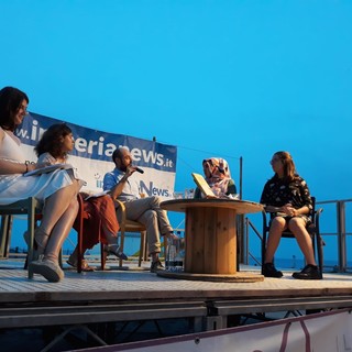 San Lorenzo: lo scrittore Davide Mosca protagonista ieri della rassegna "Due parole in riva al mare"