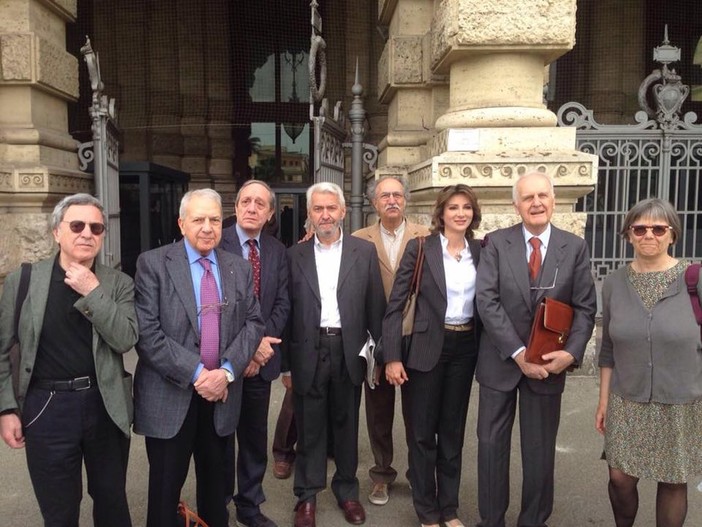 Sanremo: Il coordinamento Democrazia Costituzionale di Sanremo si esprime sulla prossima raccolta firme per il Referendum Costituzionale Sanremo: Il coordinamento Democrazia Costituzionale di Sanremo si esprime sulla prossima raccolta firme per il Referendum Costituzionale