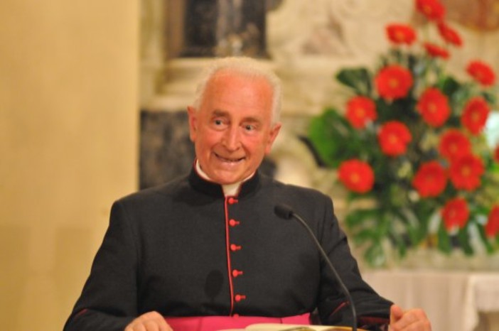 Celiachia e Ostia: cosa succede quando un celiaco deve fare la comunione? Risponde Don Umberto Toffani di S. Stefano Celiachia e Ostia: cosa succede quando un celiaco deve fare la comunione? Risponde Don Umberto Toffani di S. Stefano