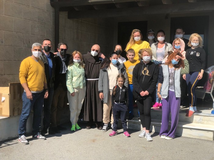 Bordighera: tanti giocattoli per i bimbi in fuga dalla guerra in Ucraina, il grazie del sindaco all'Unicef Bordighera: tanti giocattoli per i bimbi in fuga dalla guerra in Ucraina, il grazie del sindaco all'Unicef