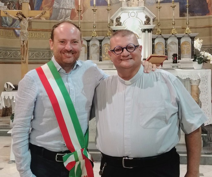 Dopo dieci anni lascia la parrocchia di Cristo Re, Ventimiglia saluta don Marco Tommaso Reali Dopo dieci anni lascia la parrocchia di Cristo Re, Ventimiglia saluta don Marco Tommaso Reali
