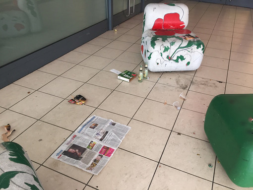 Sanremo: in arrivo le telecamere all'esterno del Palafiori contro atti vandalici e abbandono di rifiuti Sanremo: in arrivo le telecamere all'esterno del Palafiori contro atti vandalici e abbandono di rifiuti