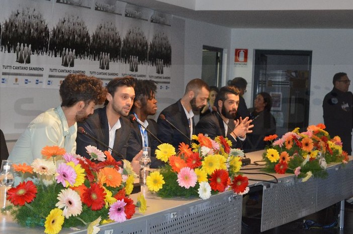 #Sanremo2016 i Dear Jack confessano: "Qualche giorno fa siamo andati a pranzo con Alessio Bernabei"