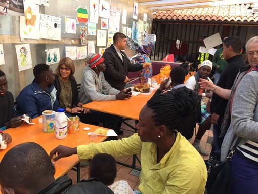 Ventimiglia: l'esperienza con i migranti e l'aiuto, Don Rito e Dario Bosio incontrano gli studenti del Montale Ventimiglia: l'esperienza con i migranti e l'aiuto, Don Rito e Dario Bosio incontrano gli studenti del Montale