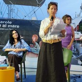 "Due parole in riva al mare": al via la 15ª edizione del festival letterario all’Hotel Riviera dei Fiori (Video) "Due parole in riva al mare": al via la 15ª edizione del festival letterario all’Hotel Riviera dei Fiori (Video)