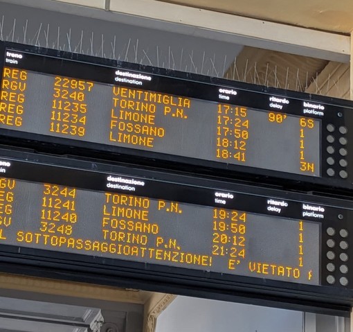 Linea ferroviaria Cuneo-Ventimiglia, un'altra giornata da dimenticare: treni in ritardo perché... manca il treno