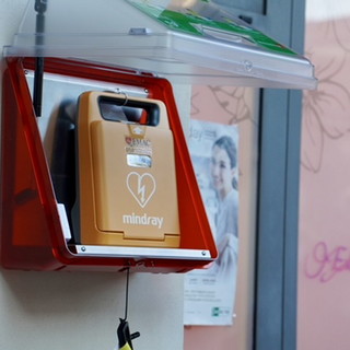 Sanremo, il comune accetta la donazione di tre defibrillatori: nuovi DAE per San Romolo, Bevino e Borello