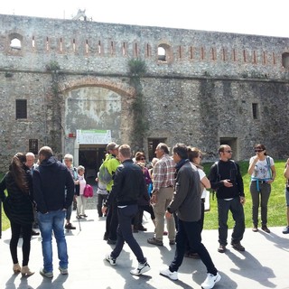 Sanremo: viene allestita in queste ore a Santa Tecla la mostra “I Grandi Inventori dei Fiori” Sanremo: viene allestita in queste ore a Santa Tecla la mostra “I Grandi Inventori dei Fiori”