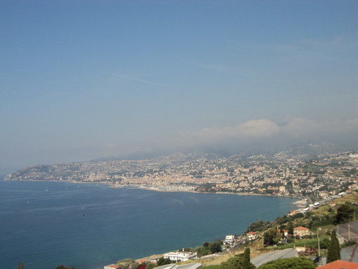 Sanremo: sabato a Poggio discoteca sotto le stelle con il circolo ACLI S.Margherita Sanremo: sabato a Poggio discoteca sotto le stelle con il circolo ACLI S.Margherita