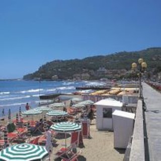 Stabilimenti balneari: il Gruppo di Forza Italia chiede l’immediato congelamento relativo all’aumento della tassazione in attesa della decisione del Governo Stabilimenti balneari: il Gruppo di Forza Italia chiede l’immediato congelamento relativo all’aumento della tassazione in attesa della decisione del Governo