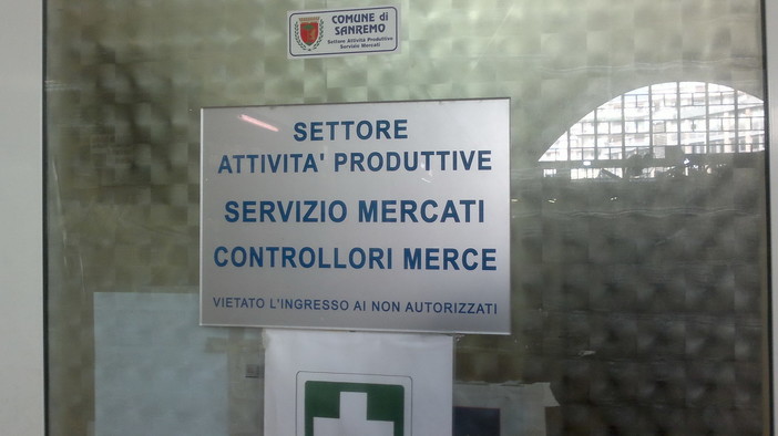 Lo "scandalo" del Mercato Annonario nella documentazione fotografica di 'Rinasce Sanremo' Lo "scandalo" del Mercato Annonario nella documentazione fotografica di 'Rinasce Sanremo'