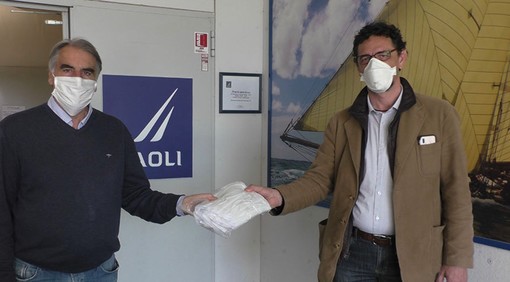 Coronavirus: famiglia bordigotta dona 1000 mascherine al Comune di Bordighera