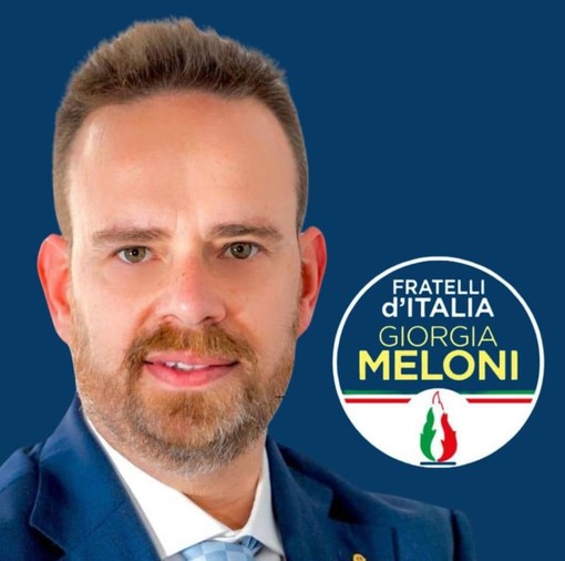 Il sanremese Davide Verrando, premiato al congresso nazionale di Odontoiatria Il sanremese Davide Verrando, premiato al congresso nazionale di Odontoiatria