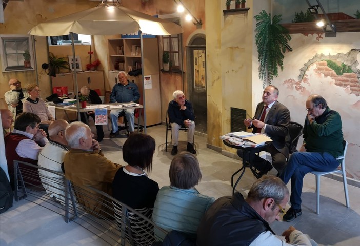 Sanremo: il Segretario Generale Nazionale del SILP-CGIL Daniele Tissone alla Piazzetta dei Diritti Sanremo: il Segretario Generale Nazionale del SILP-CGIL Daniele Tissone alla Piazzetta dei Diritti