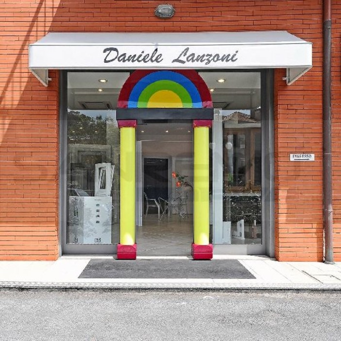 Anche la ditta Daniele Lanzoni srl alla fiera di Nizza dedicata al mondo dei serramenti e degli infissi Anche la ditta Daniele Lanzoni srl alla fiera di Nizza dedicata al mondo dei serramenti e degli infissi