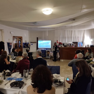 Sanremo: successo di pubblico per l'incontro allo Yacht Club Sanremo con l’associazione 'I Delfini del Ponente'