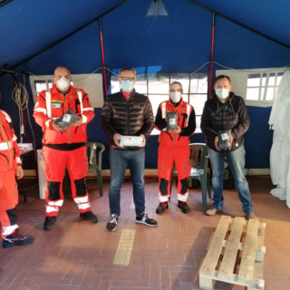 Coronavirus: Ventimiglia, donate 200 dalla Fondazione Casartelli mascherine alla Croce Verde (Foto) Coronavirus: Ventimiglia, donate 200 dalla Fondazione Casartelli mascherine alla Croce Verde (Foto)