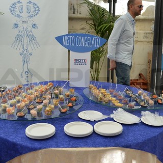 Arma di Taggia: 'Dal mare ai botti', alla Scuola Alberghiera Ruffini Aicardi l'evento enogastronomico organizzato dalla 'Botti Food Service' Arma di Taggia: 'Dal mare ai botti', alla Scuola Alberghiera Ruffini Aicardi l'evento enogastronomico organizzato dalla 'Botti Food Service'