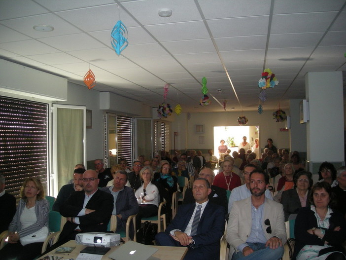 Sanremo: successo di partecipanti al terzo appuntamento con la rassegna di incontri 'Le Nostre Radici e il Nostro Territorio' Sanremo: successo di partecipanti al terzo appuntamento con la rassegna di incontri 'Le Nostre Radici e il Nostro Territorio'