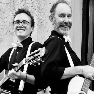 Sanremo: concerto conclusivo in piazza Borea d’Olmo, chitarre manouche allo ‘Swing Corner of Christmas’