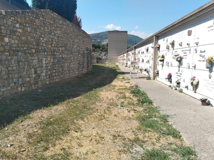 Cimitero di Valle Armea, degrado e sicurezza: il caso approda in consiglio comunale