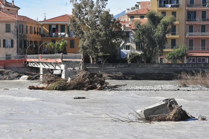 Ventimiglia, la passerella Squarciafichi potrebbe essere ricostruita in un'altra zona della città (foto e video)